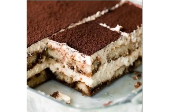 Tiramisu (Whole) 15 Slices.